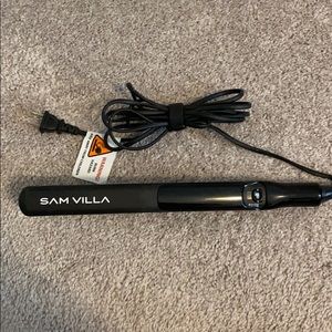 Sam Villa Flat iron